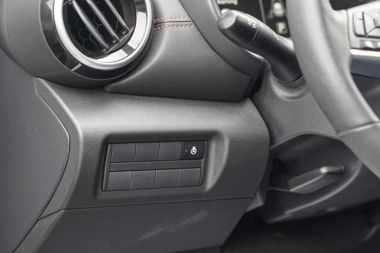 2024 Nissan Kicks SR Premium