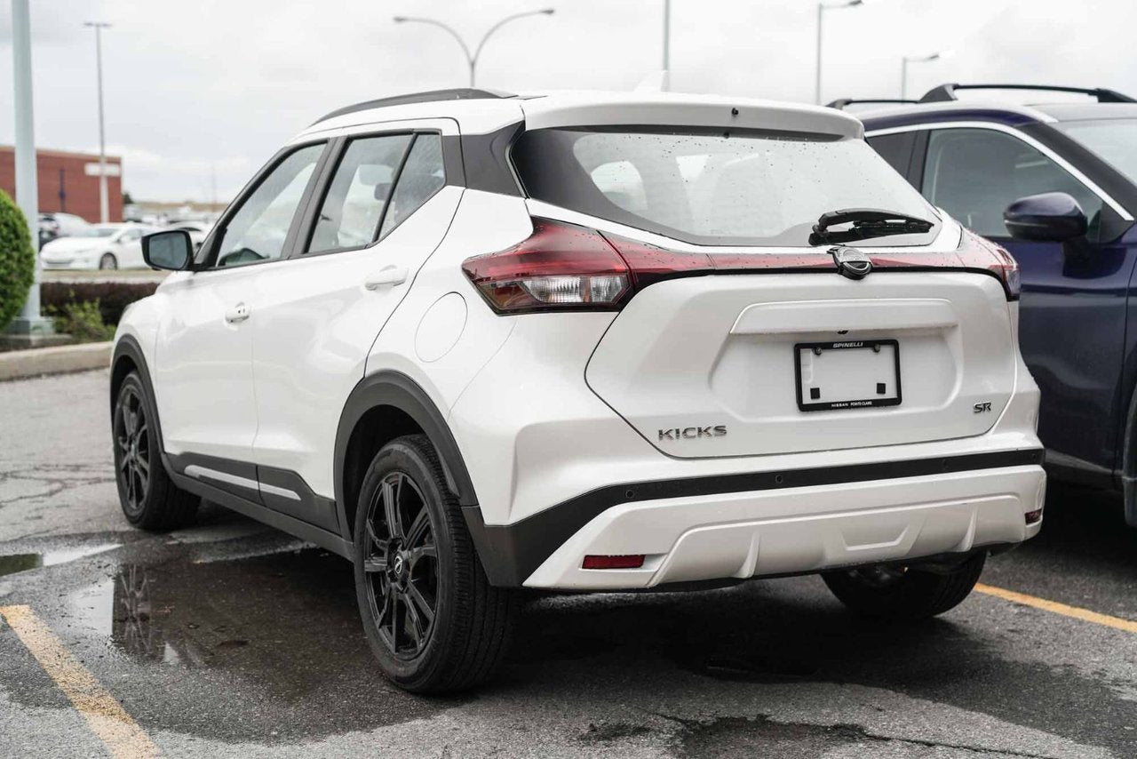 2024 Nissan Kicks SR Premium
