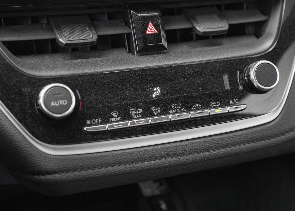 2024 Toyota Corolla SE UPGRADE