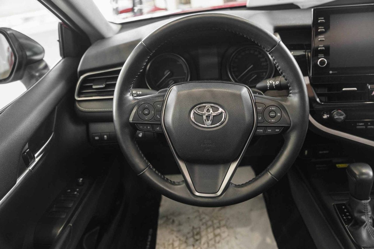2022 Toyota Camry SE UPGRADE HYBRID FWD