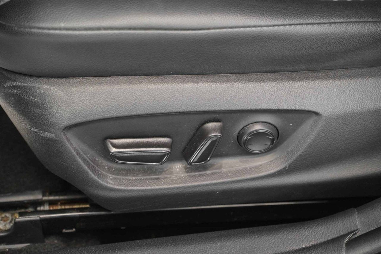 2022 Toyota Camry SE UPGRADE HYBRID FWD