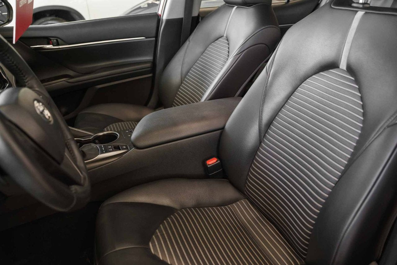 2022 Toyota Camry SE UPGRADE HYBRID FWD