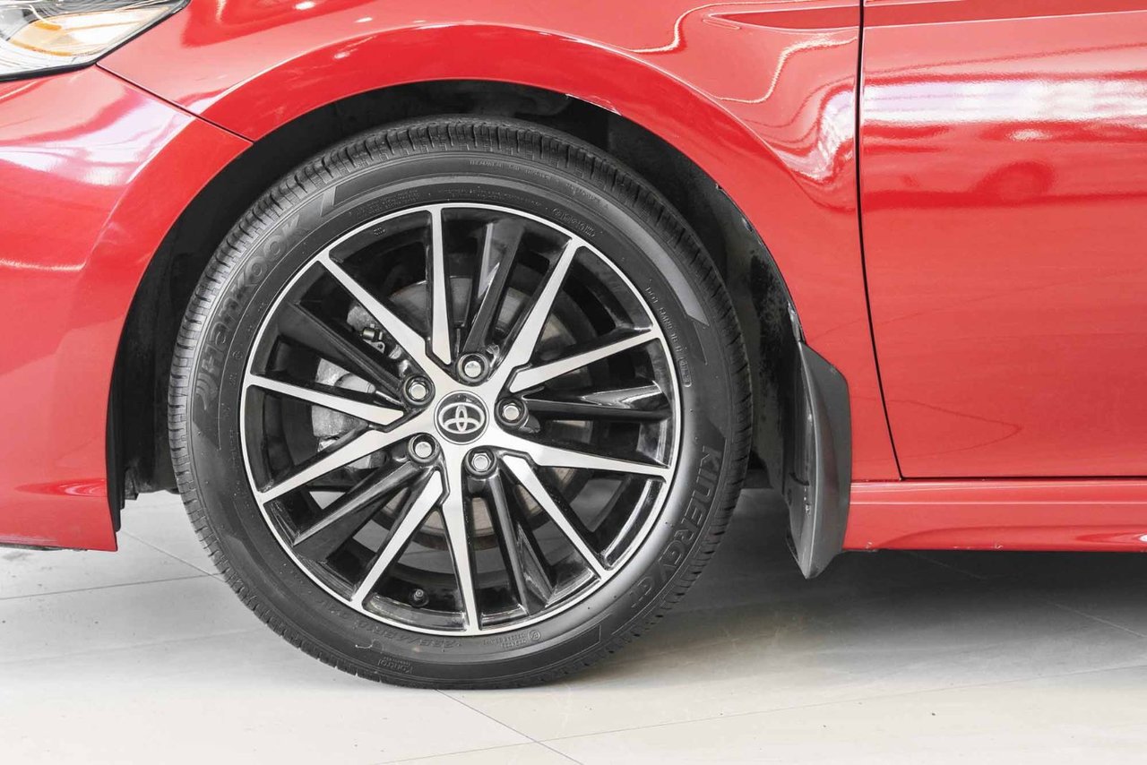 2022 Toyota Camry SE UPGRADE HYBRID FWD