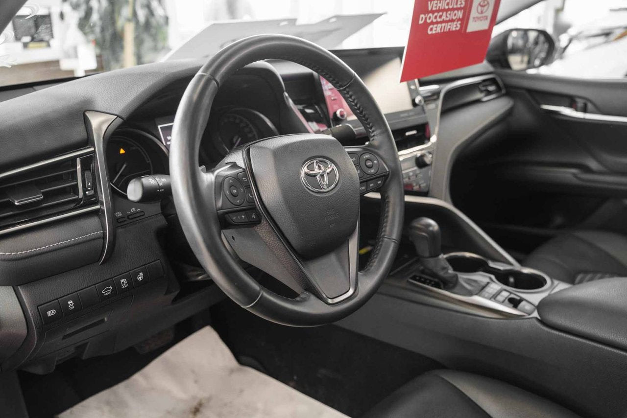 2022 Toyota Camry SE UPGRADE HYBRID FWD
