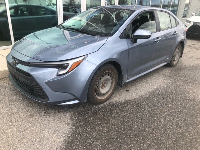 2026 Toyota Corolla LE  AWD