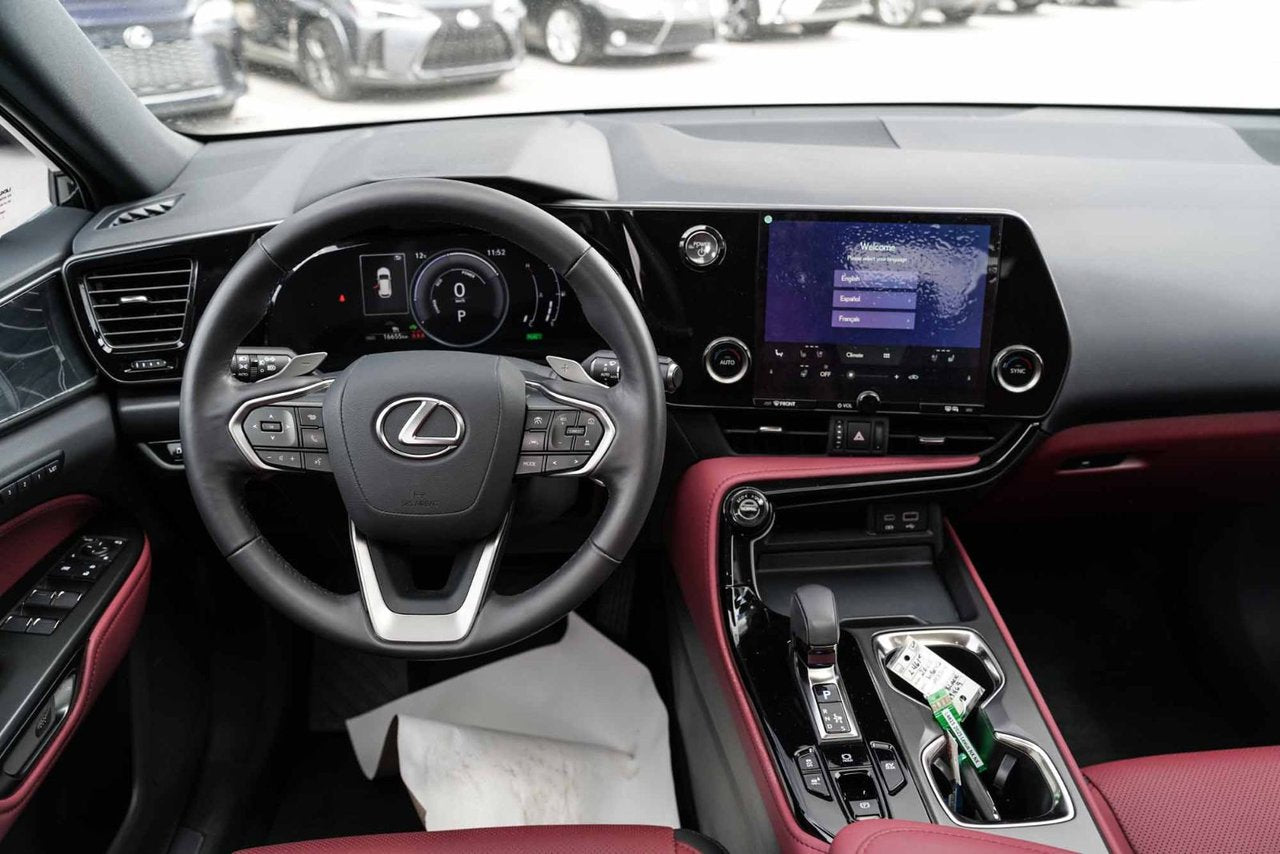 2025 Lexus NX 350h 350h PREMIUM AWD BAS KM CUIR ROUGE CARPLAY