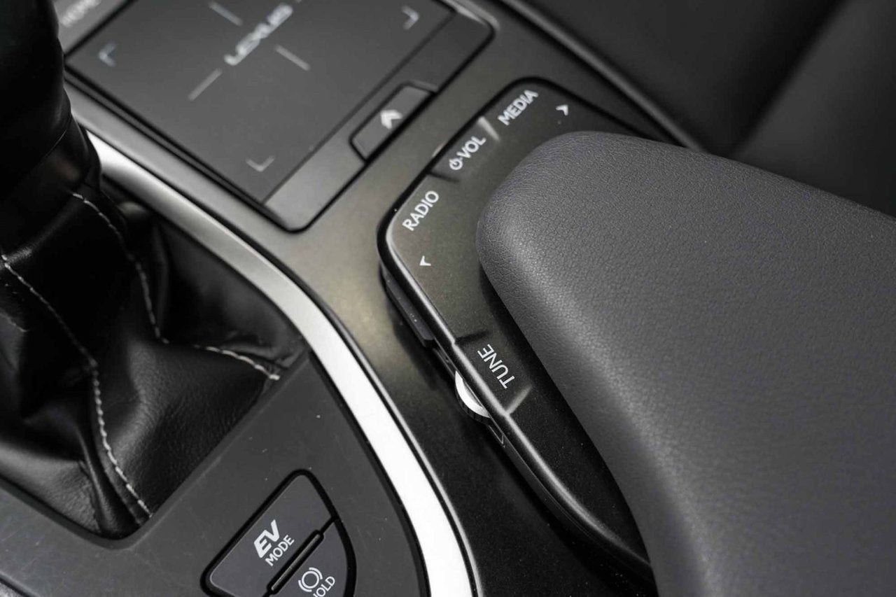 2022 Lexus UX 250h PREMIUM AWD BAS KM CUIR TOIT CARPLAY