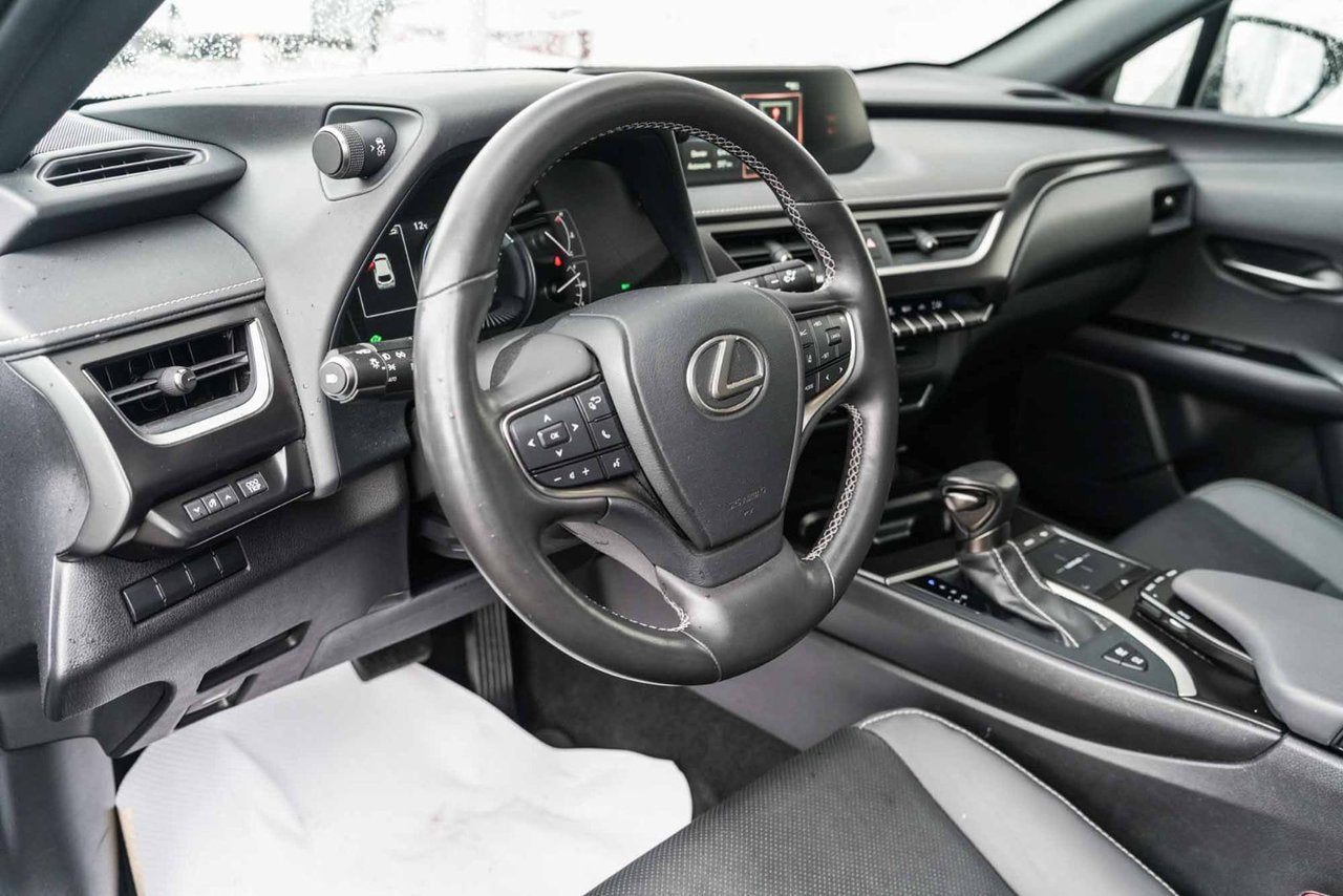 2022 Lexus UX 250h PREMIUM AWD BAS KM CUIR TOIT CARPLAY