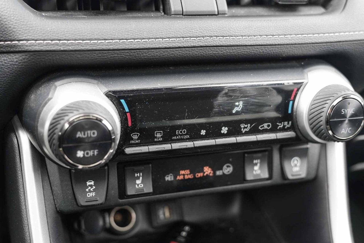 2024 Toyota RAV4 XLE AWD