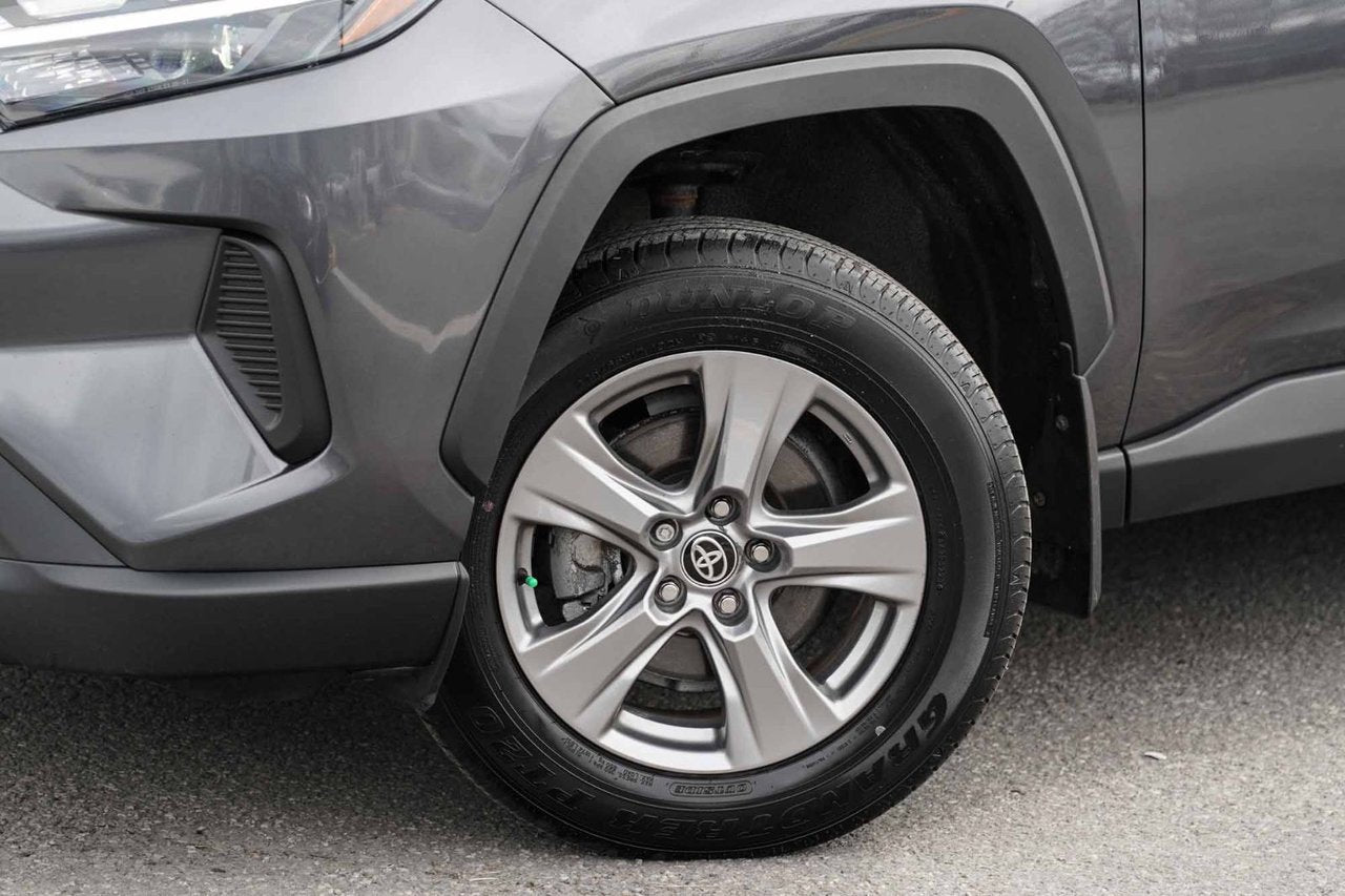 2024 Toyota RAV4 LE FWD