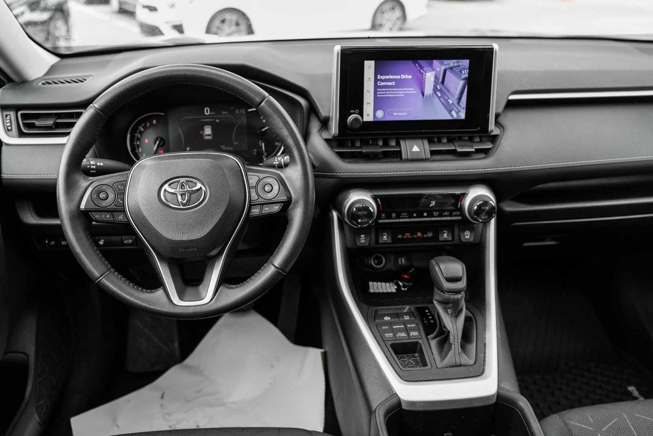 2024 Toyota RAV4 XLE AWD