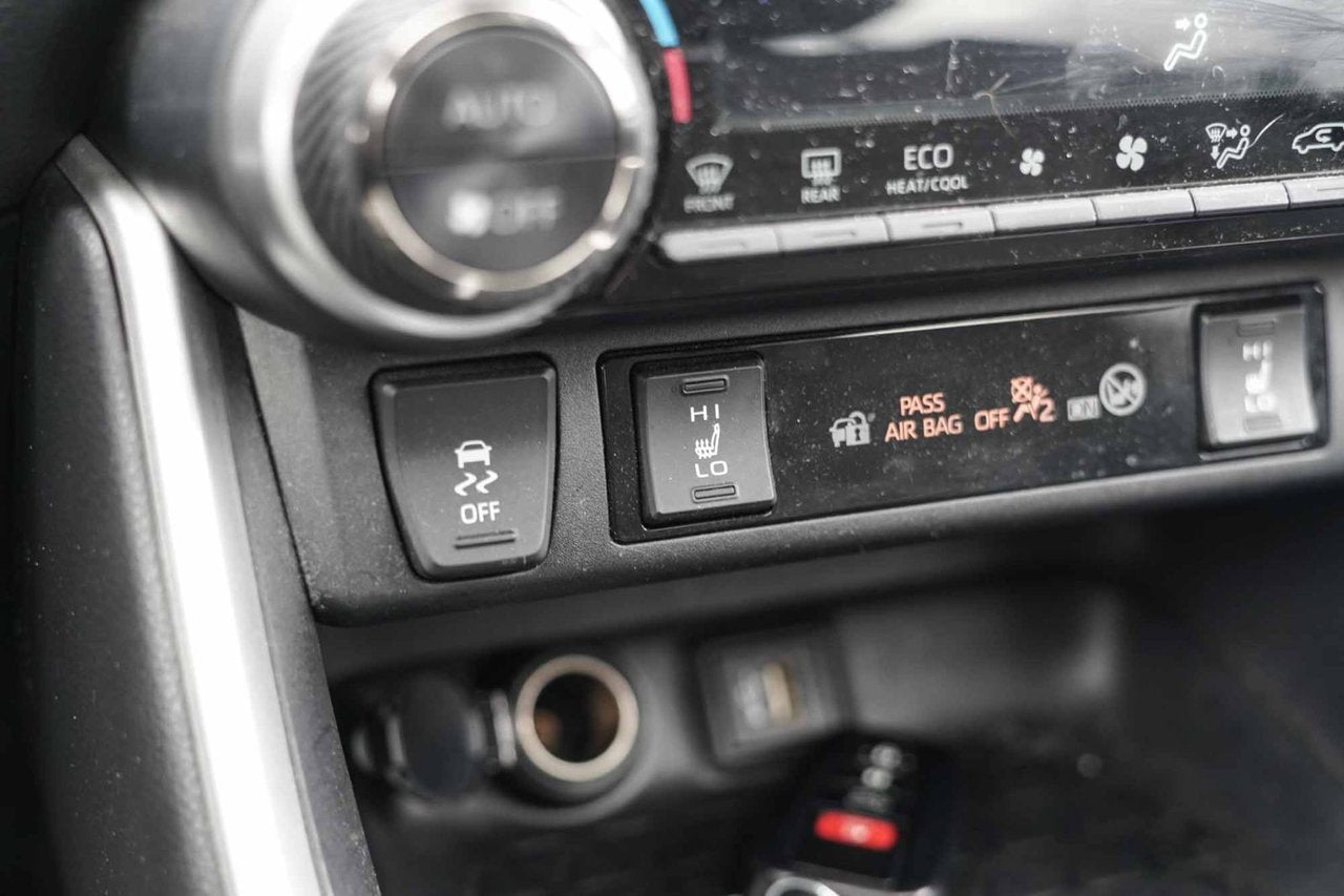 2024 Toyota RAV4 XLE AWD