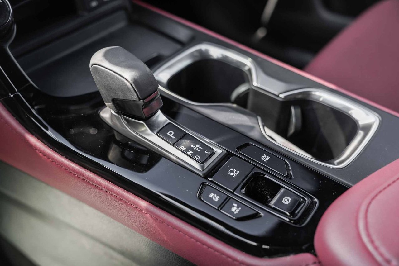2025 Lexus NX 350h 350h PREMIUM AWD BAS KM CUIR ROUGE CARPLAY