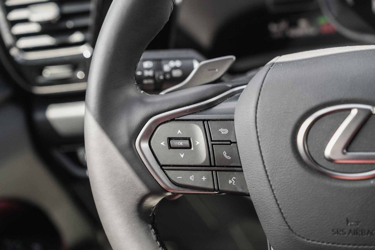 2025 Lexus NX 350h 350h PREMIUM AWD BAS KM CUIR ROUGE CARPLAY