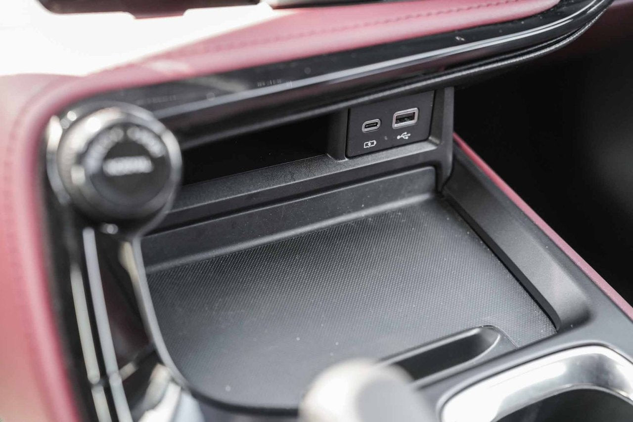 2025 Lexus NX 350h 350h PREMIUM AWD BAS KM CUIR ROUGE CARPLAY