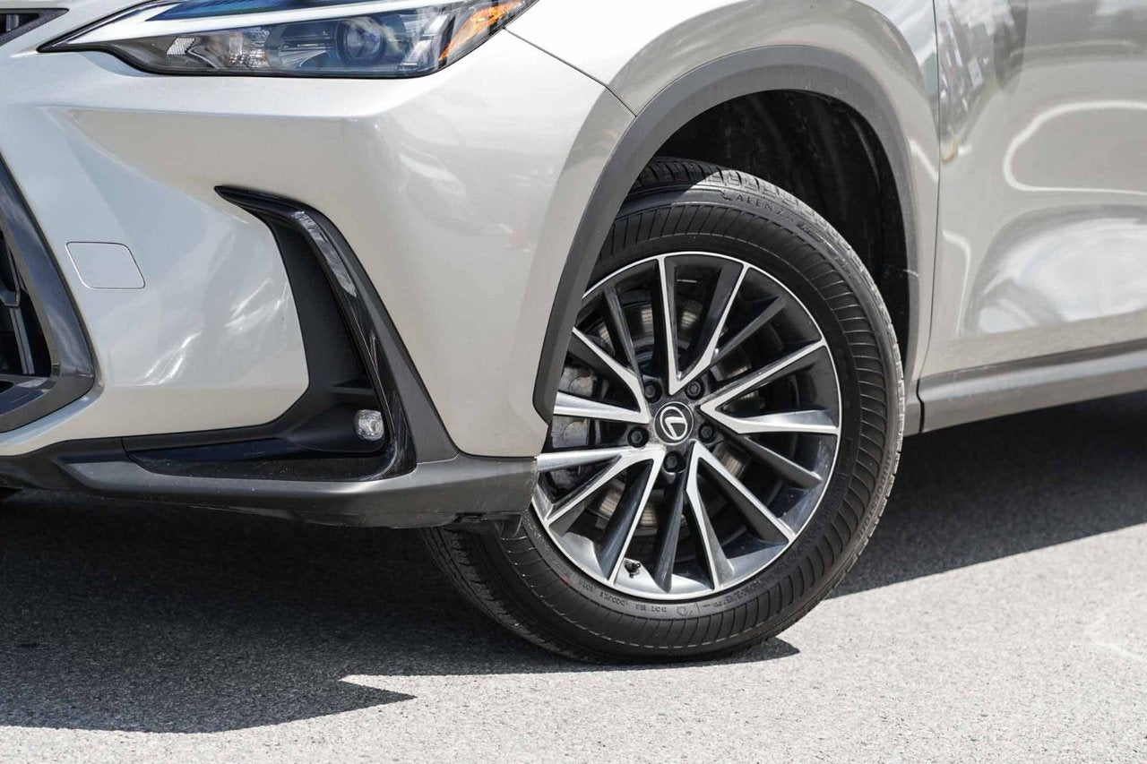 2025 Lexus NX 350h 350h PREMIUM AWD BAS KM CUIR ROUGE CARPLAY
