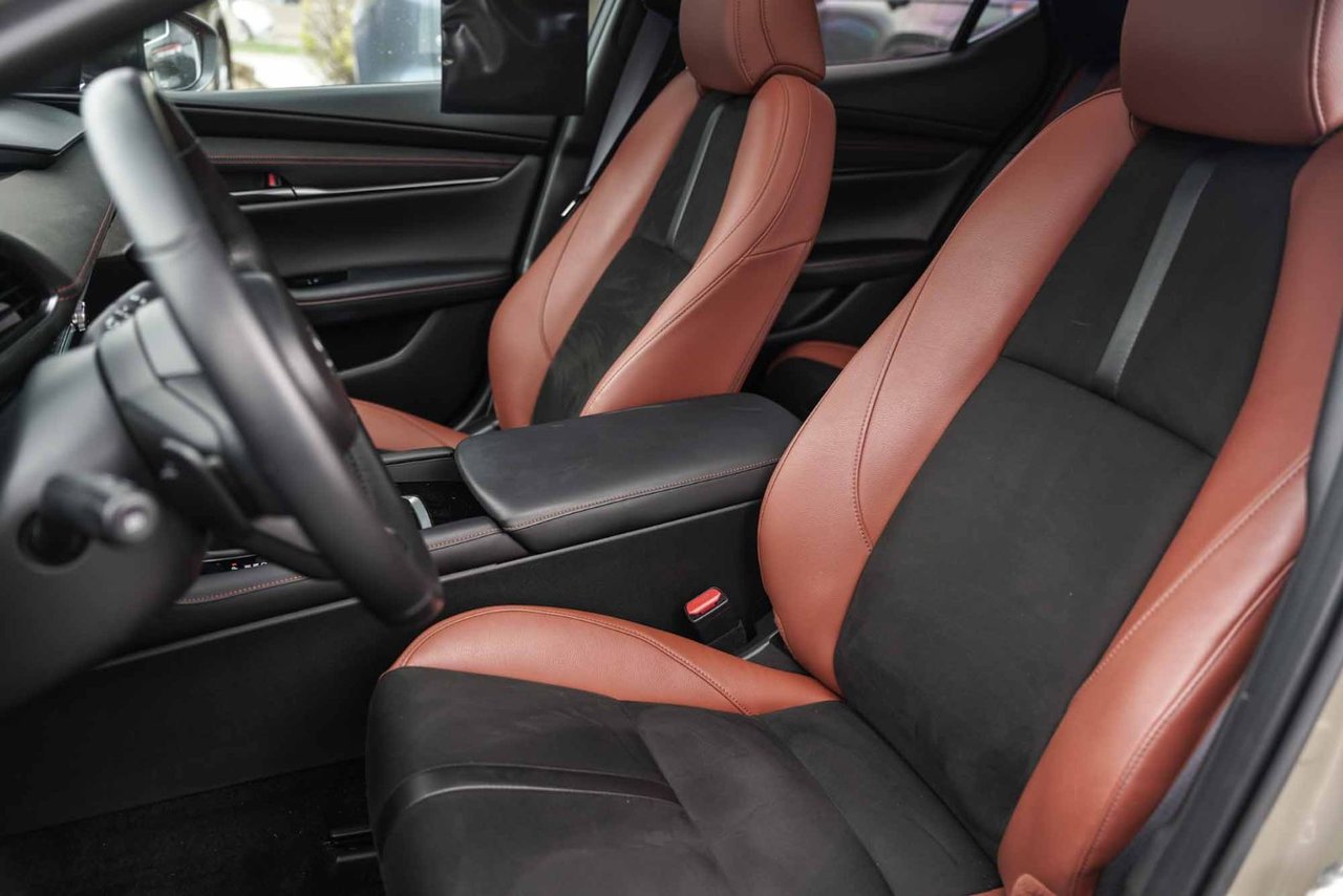 2024 Mazda Mazda3 Sport Suna