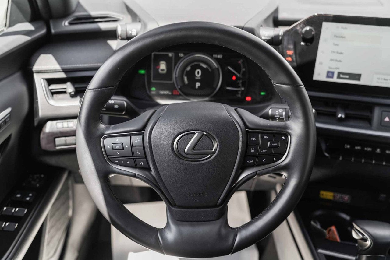 2024 Lexus UX 250h LUXURY AWD BAS KM CUIR TOIT NAVI HUD