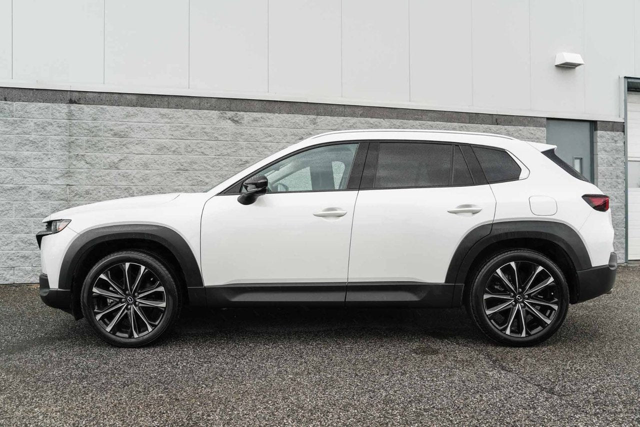 2024 Mazda CX-50 GT
