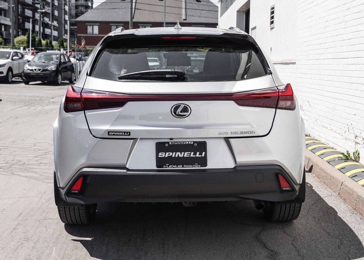 2024 Lexus UX 250h **PREMIUM HYBRIDE AWD**