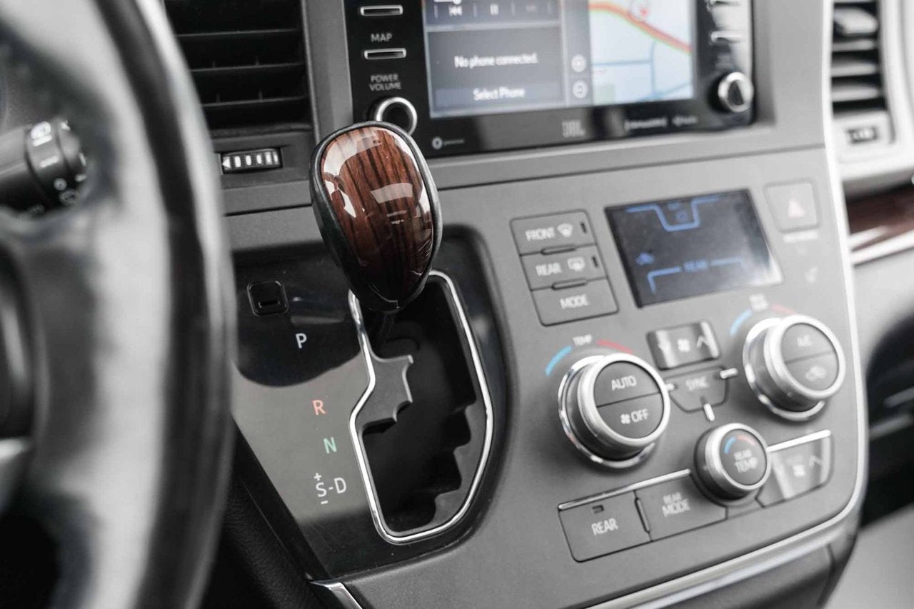 2018 Toyota Sienna XLE