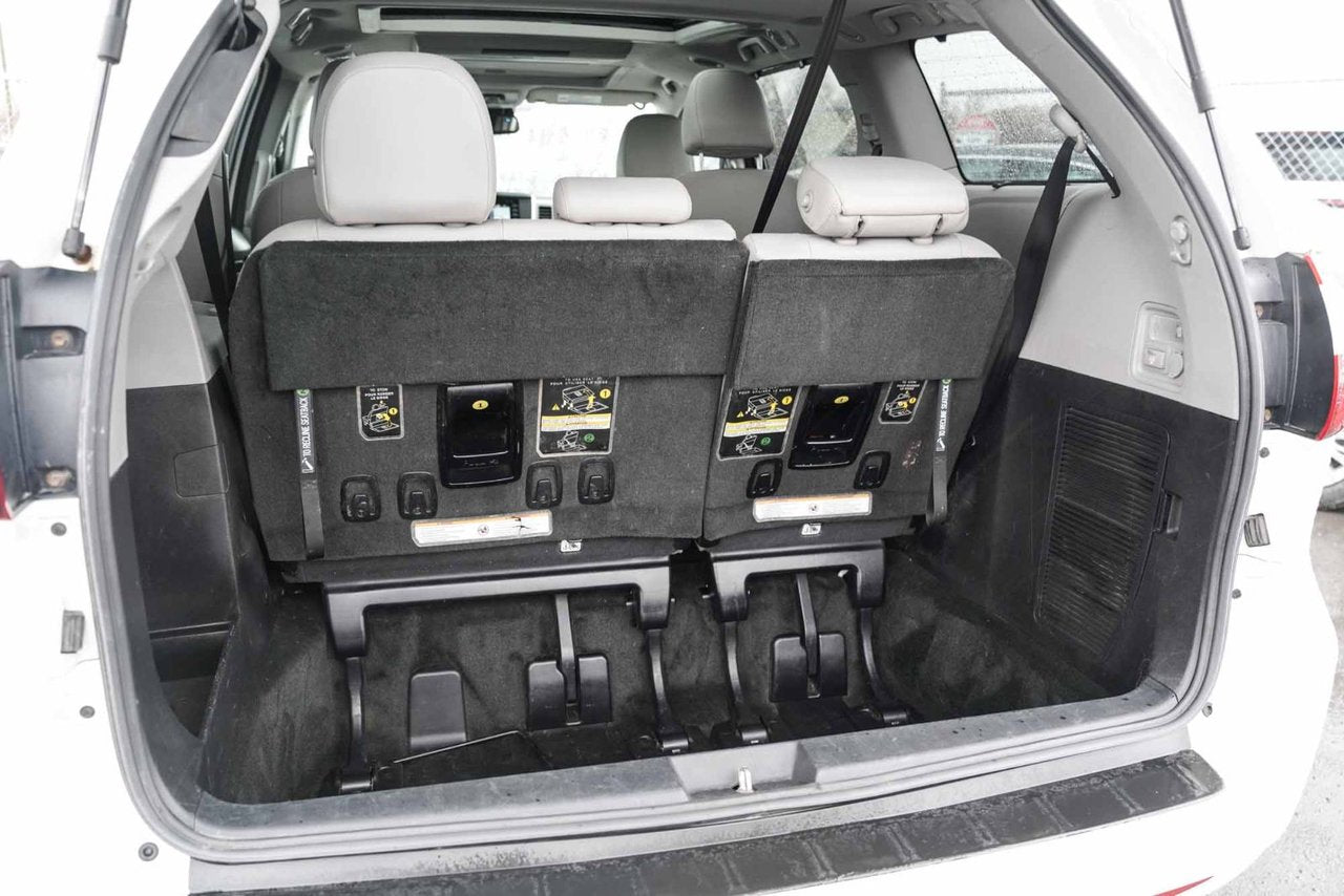 2018 Toyota Sienna XLE