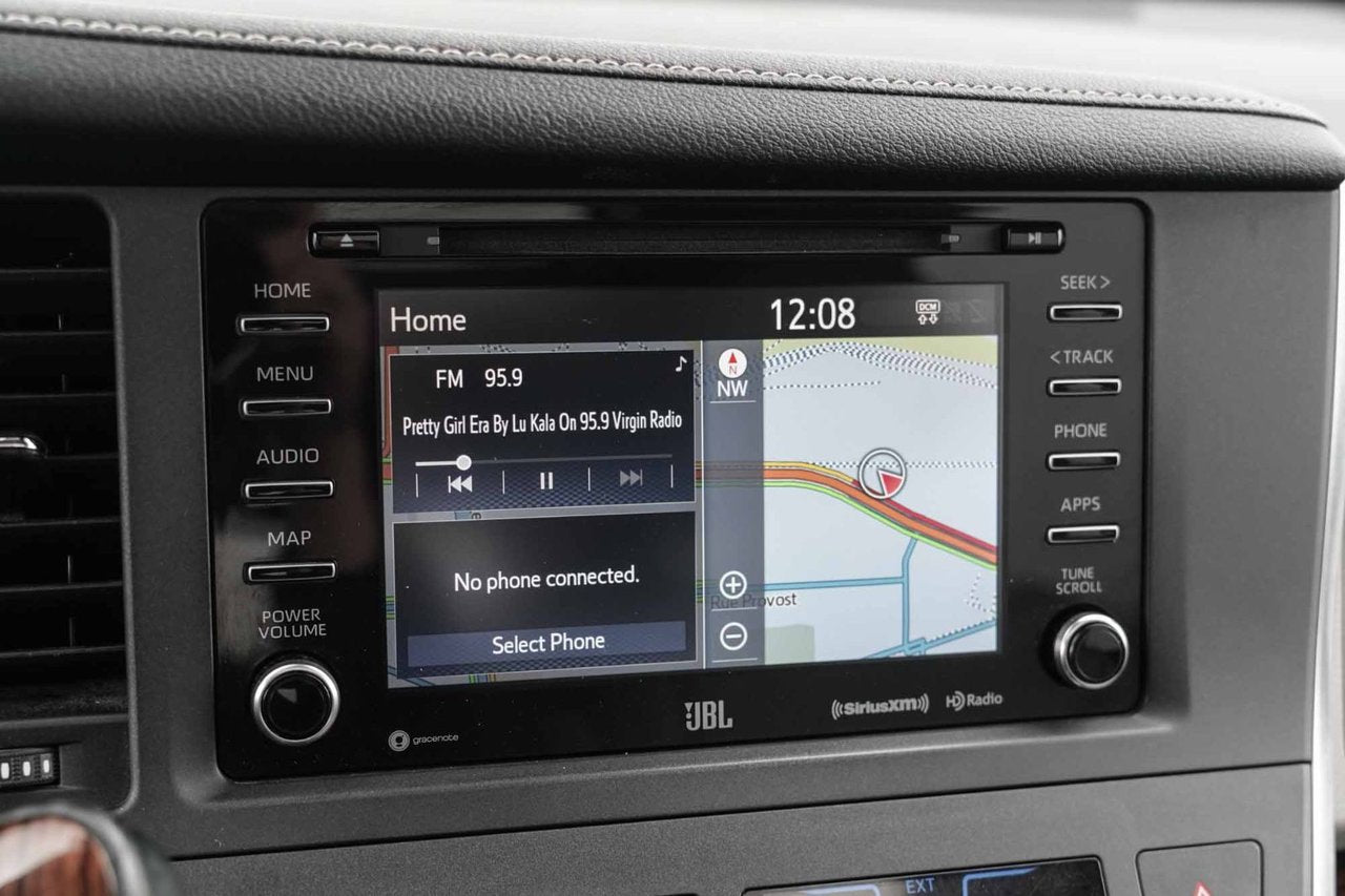 2018 Toyota Sienna XLE
