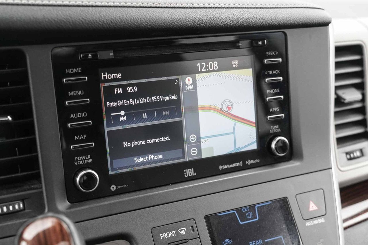 2018 Toyota Sienna XLE