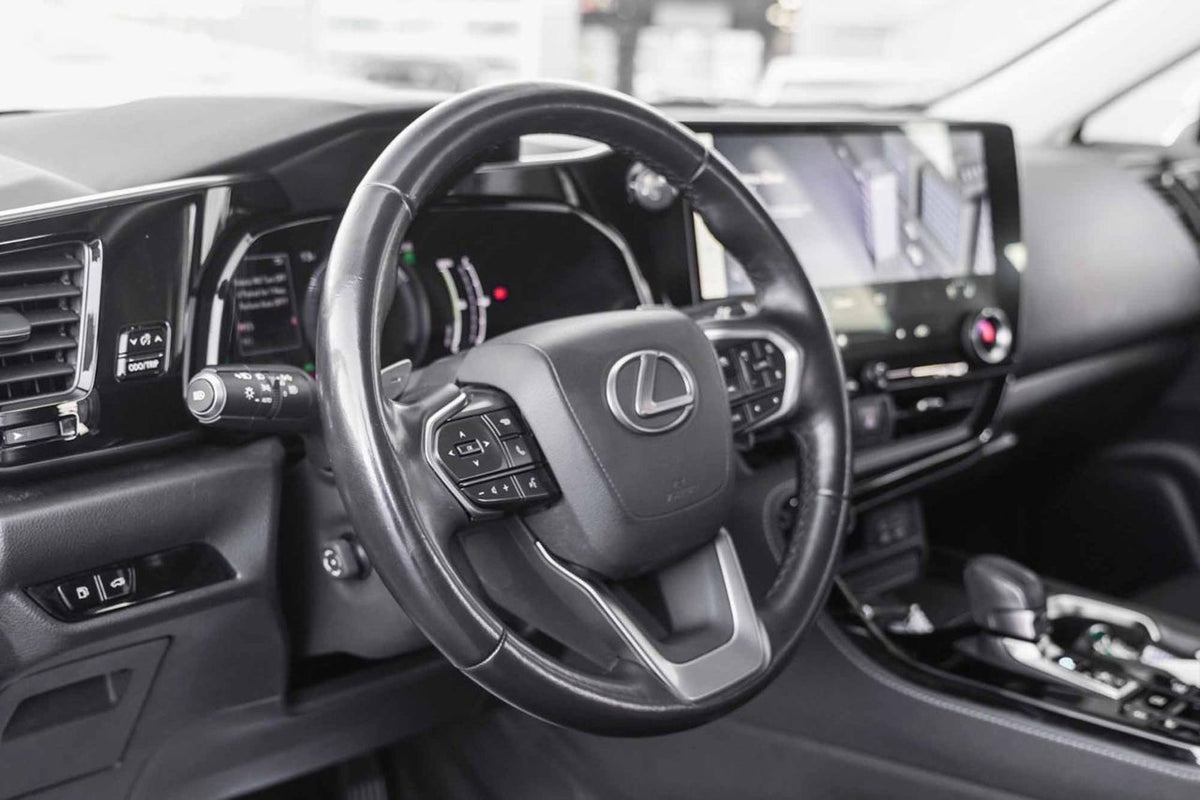 2024 Lexus NX 450h+ 450h+ ULTRA PREMIUM CUIR HYBRIDE BRANCHABLE