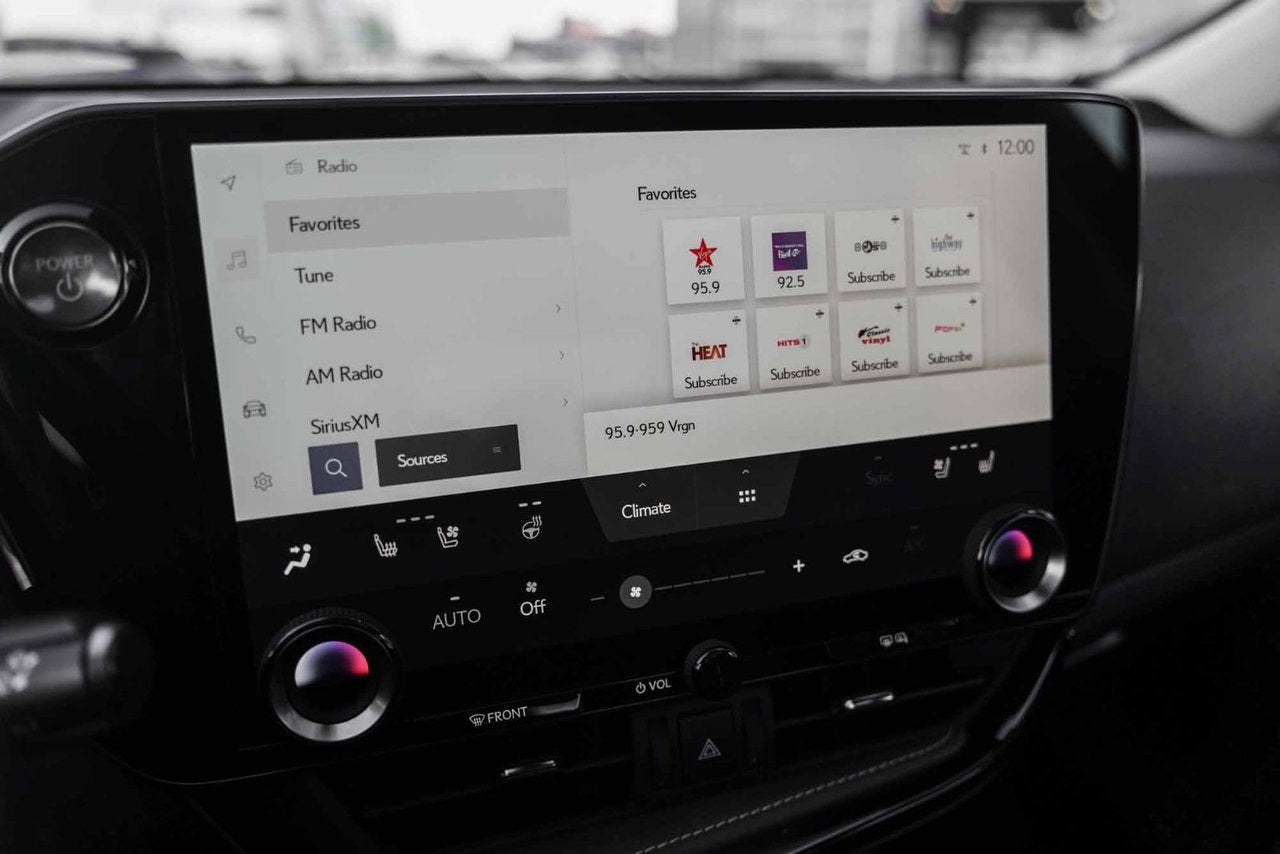 2024 Lexus NX 450h+ 450h+ ULTRA PREMIUM CUIR HYBRIDE BRANCHABLE