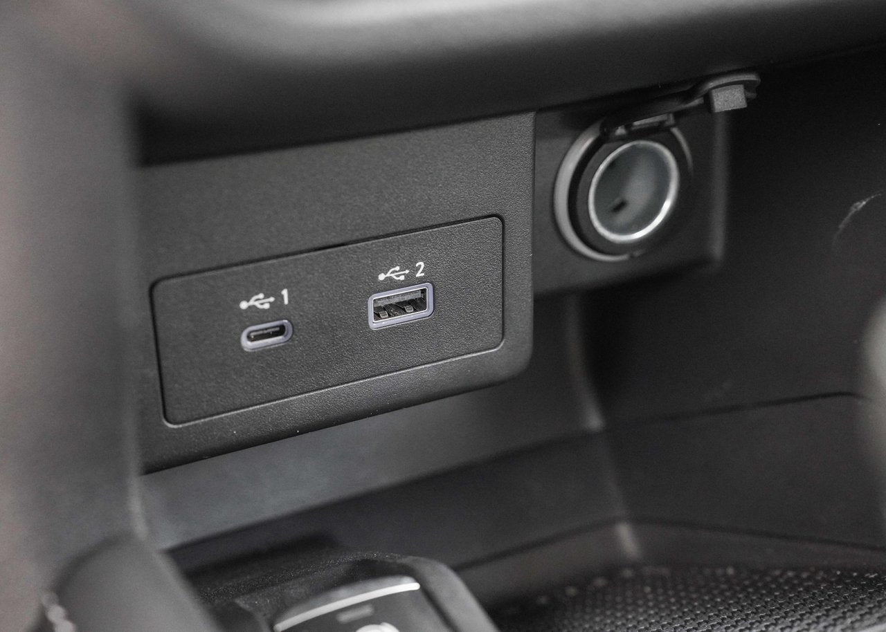 2024 Nissan Kicks SR Premium