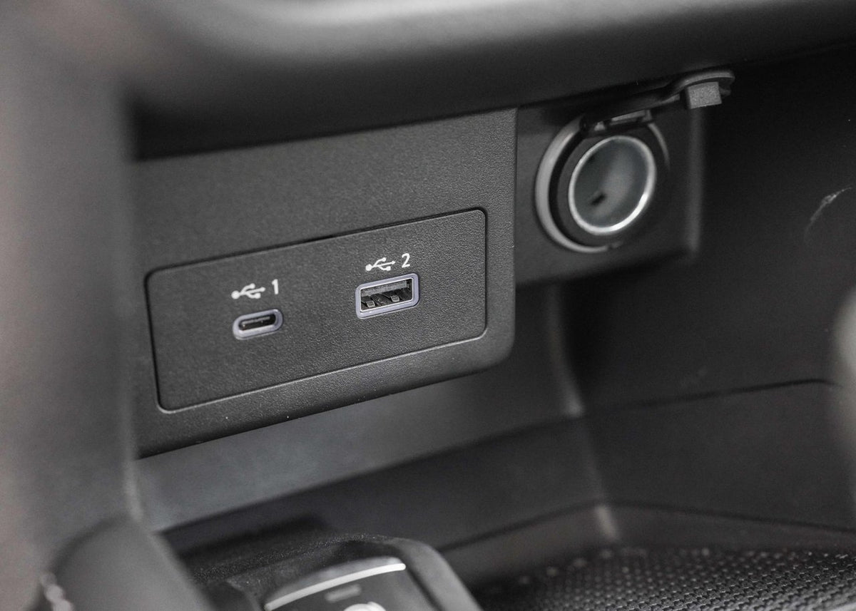 2024 Nissan Kicks SR Premium
