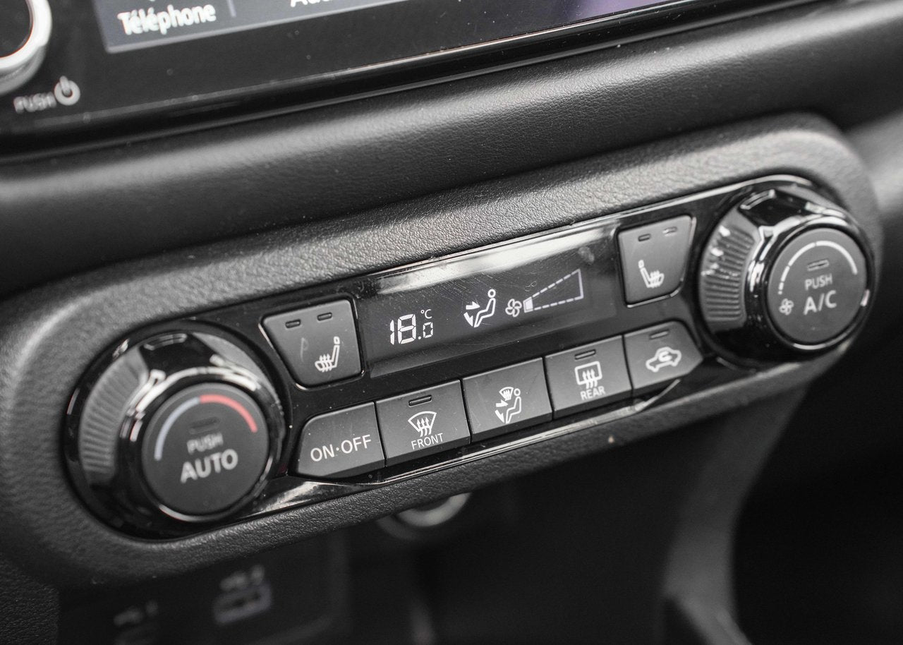 2024 Nissan Kicks SR Premium