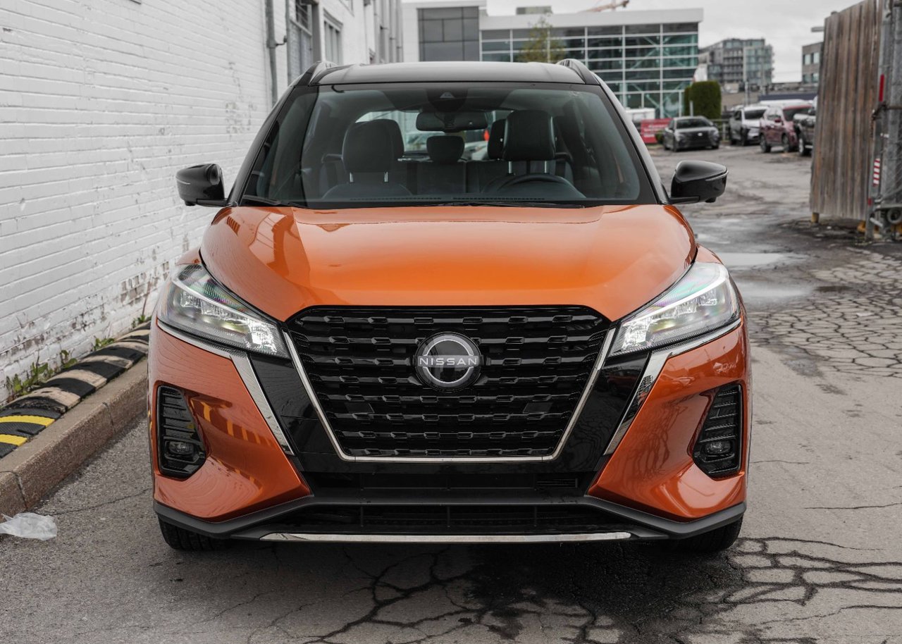 2024 Nissan Kicks SR Premium