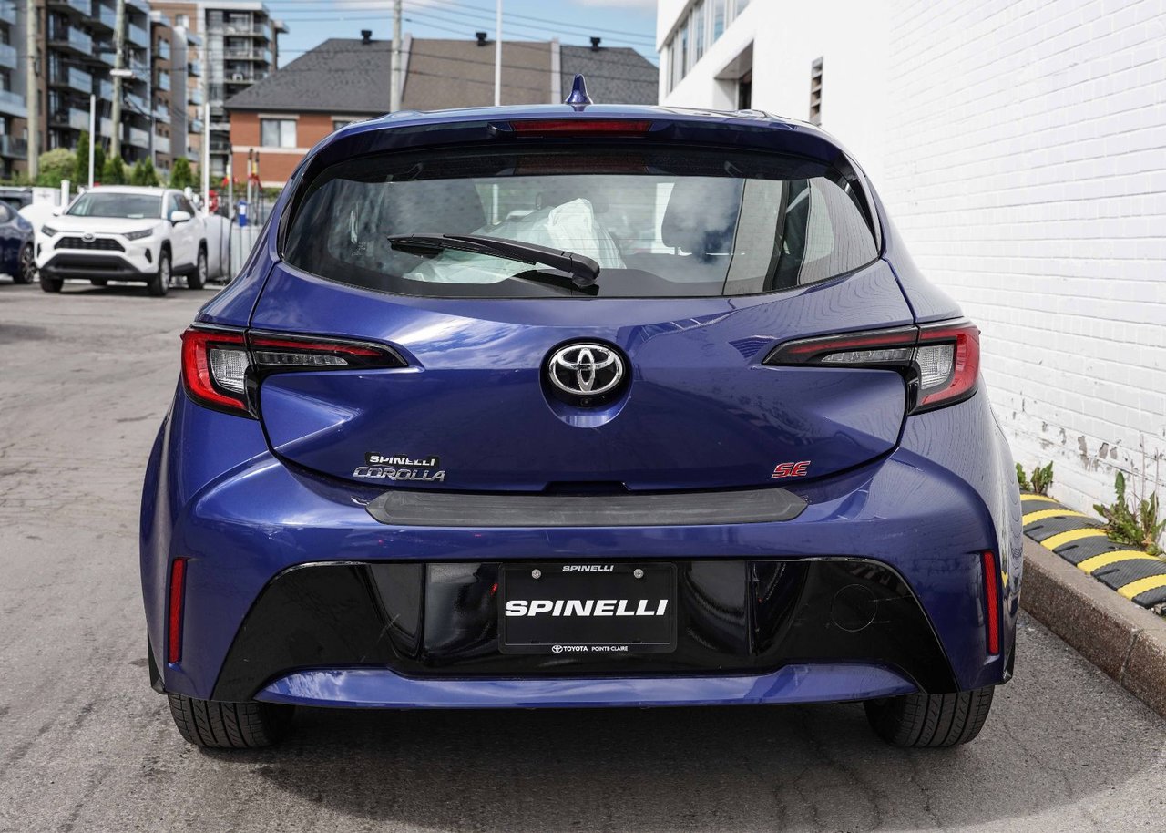 2023 Toyota Corolla Hatchback SE