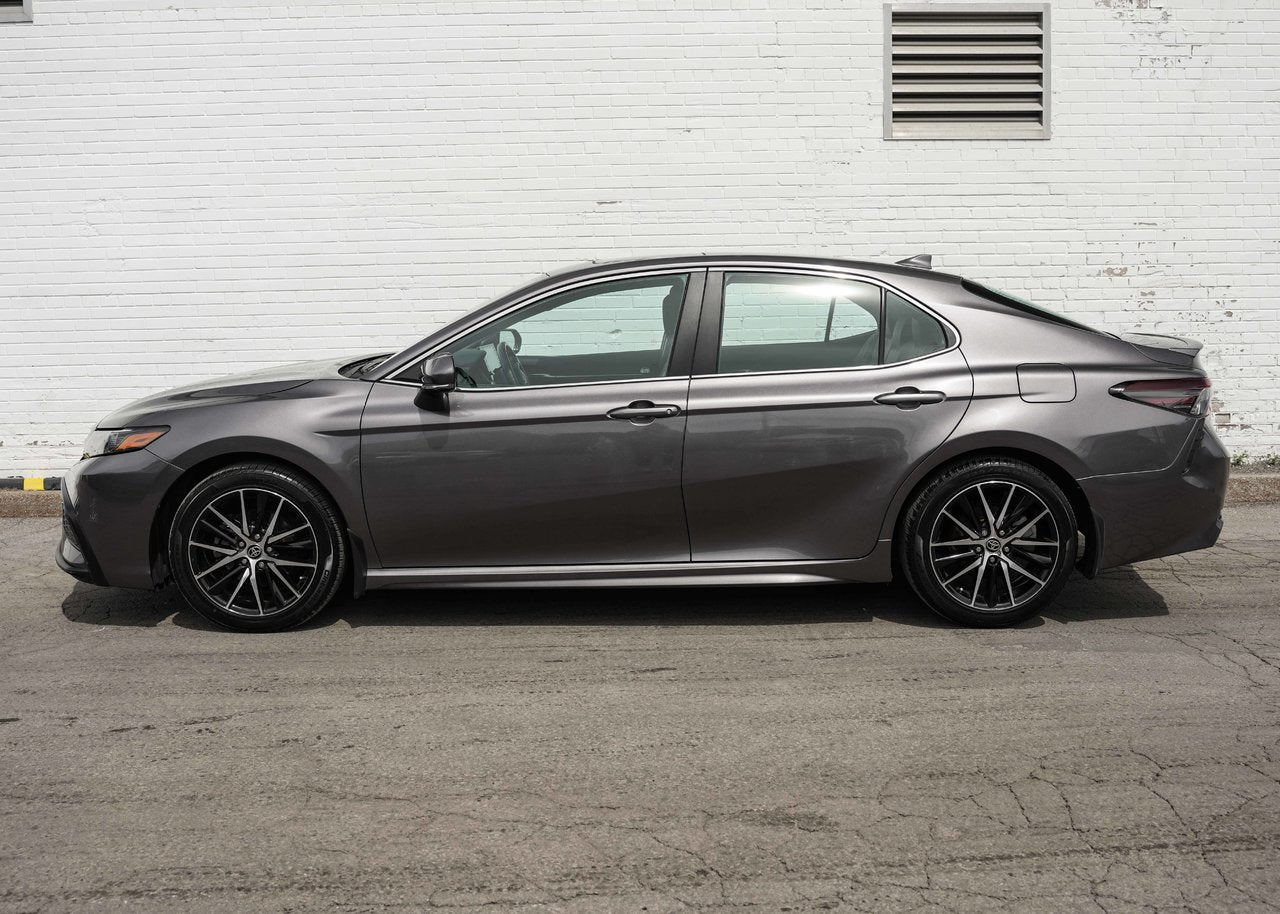 2023 Toyota Camry SE UPGRADE
