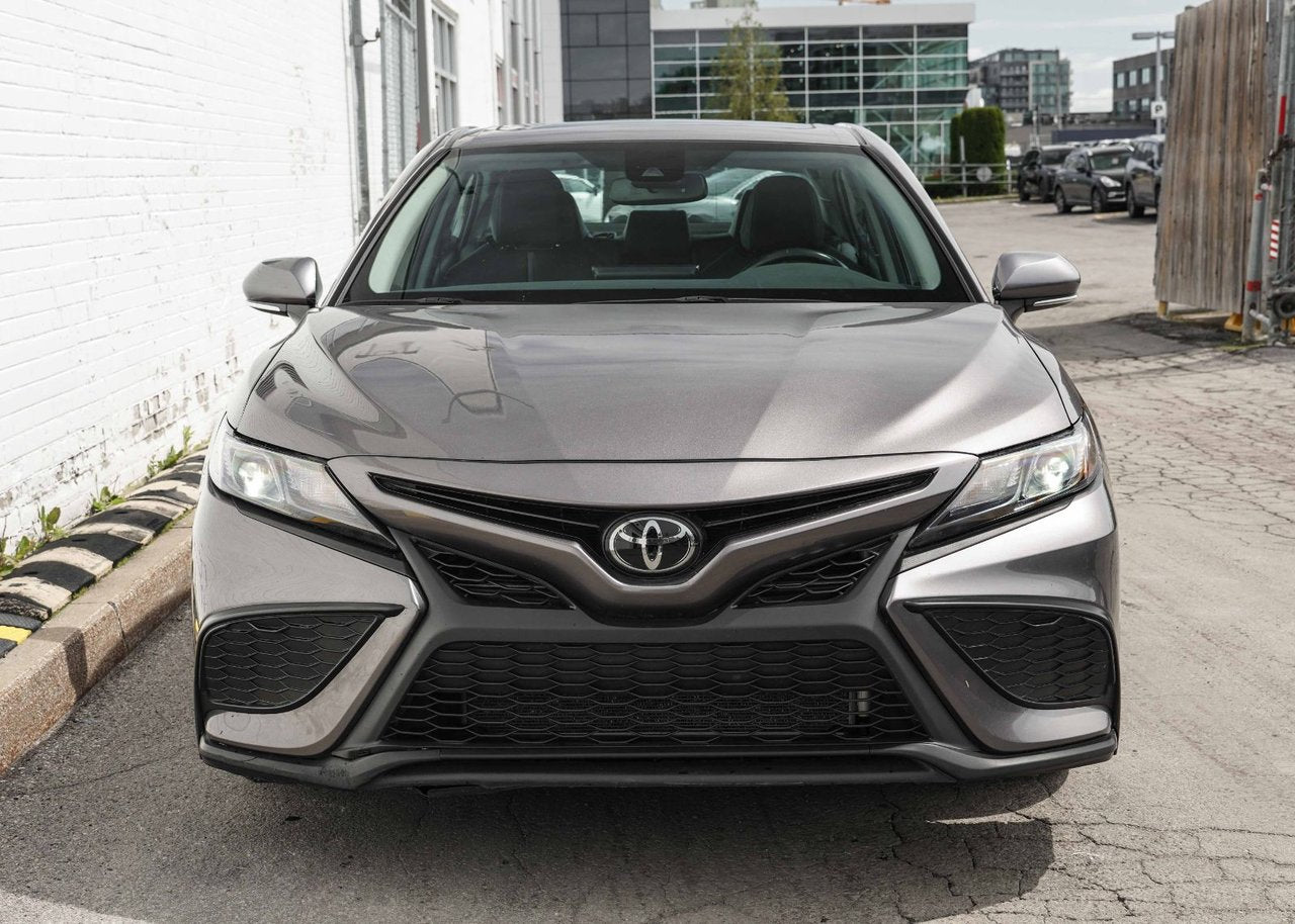 2023 Toyota Camry SE UPGRADE