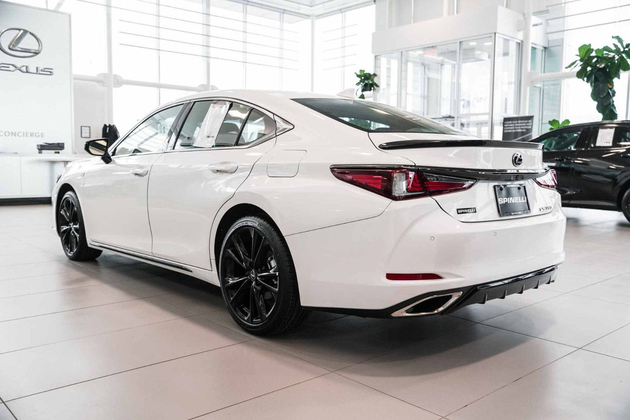 2025 Lexus ES Black Line Special Edition