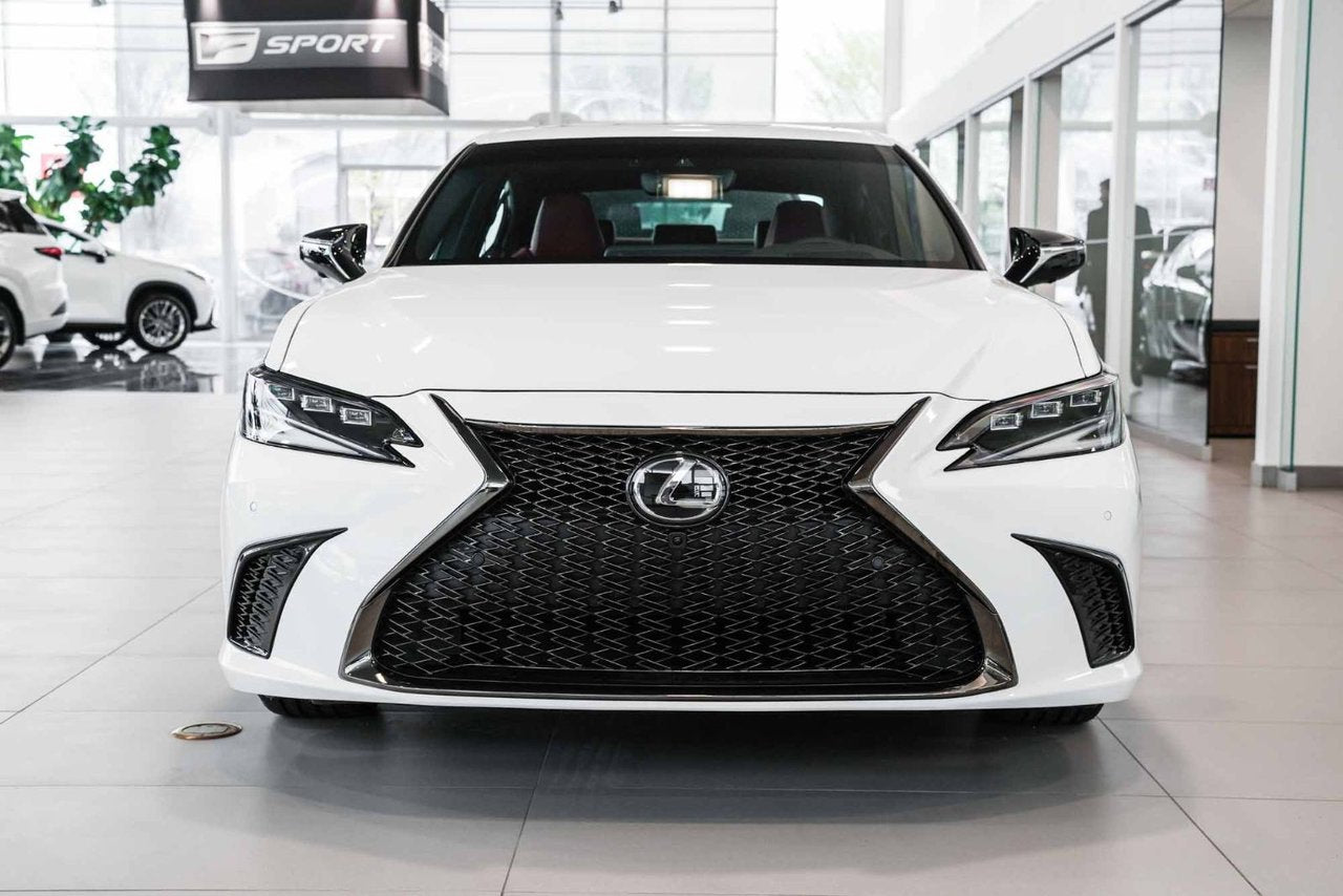2025 Lexus ES Black Line Special Edition