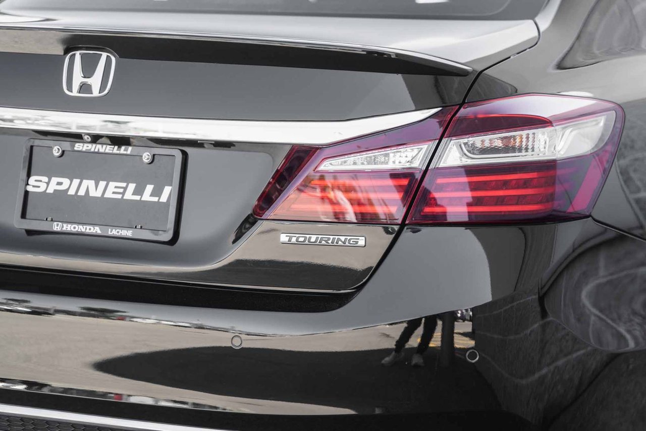 2017 Honda Accord Touring **2.4L**TRES BELLE**