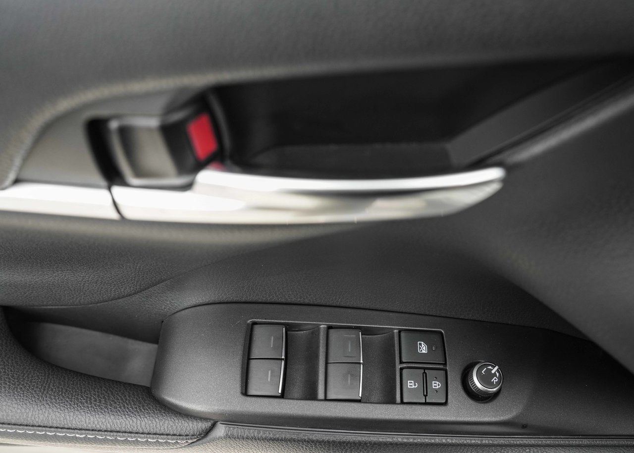 2022 Toyota Camry HYBRID XSE