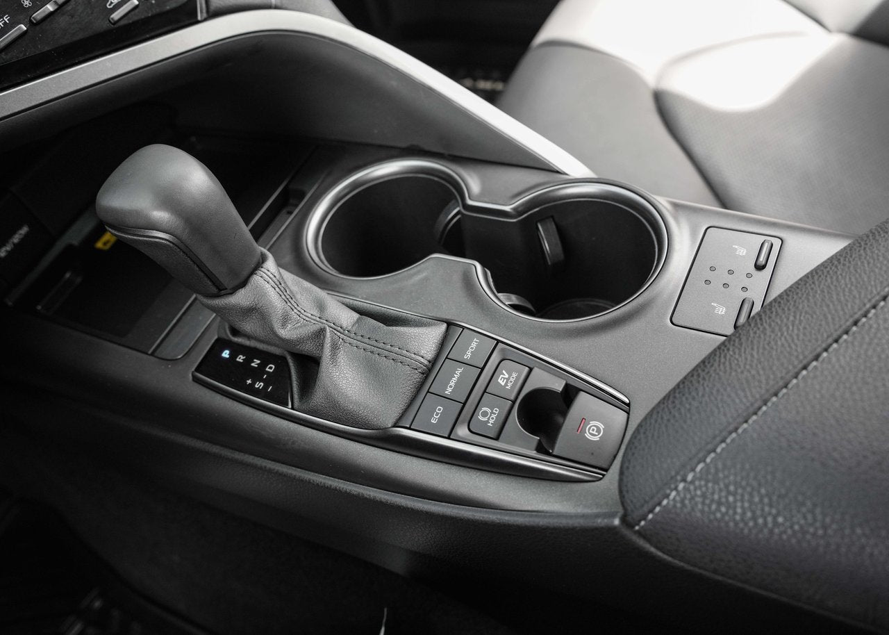2022 Toyota Camry HYBRID XSE