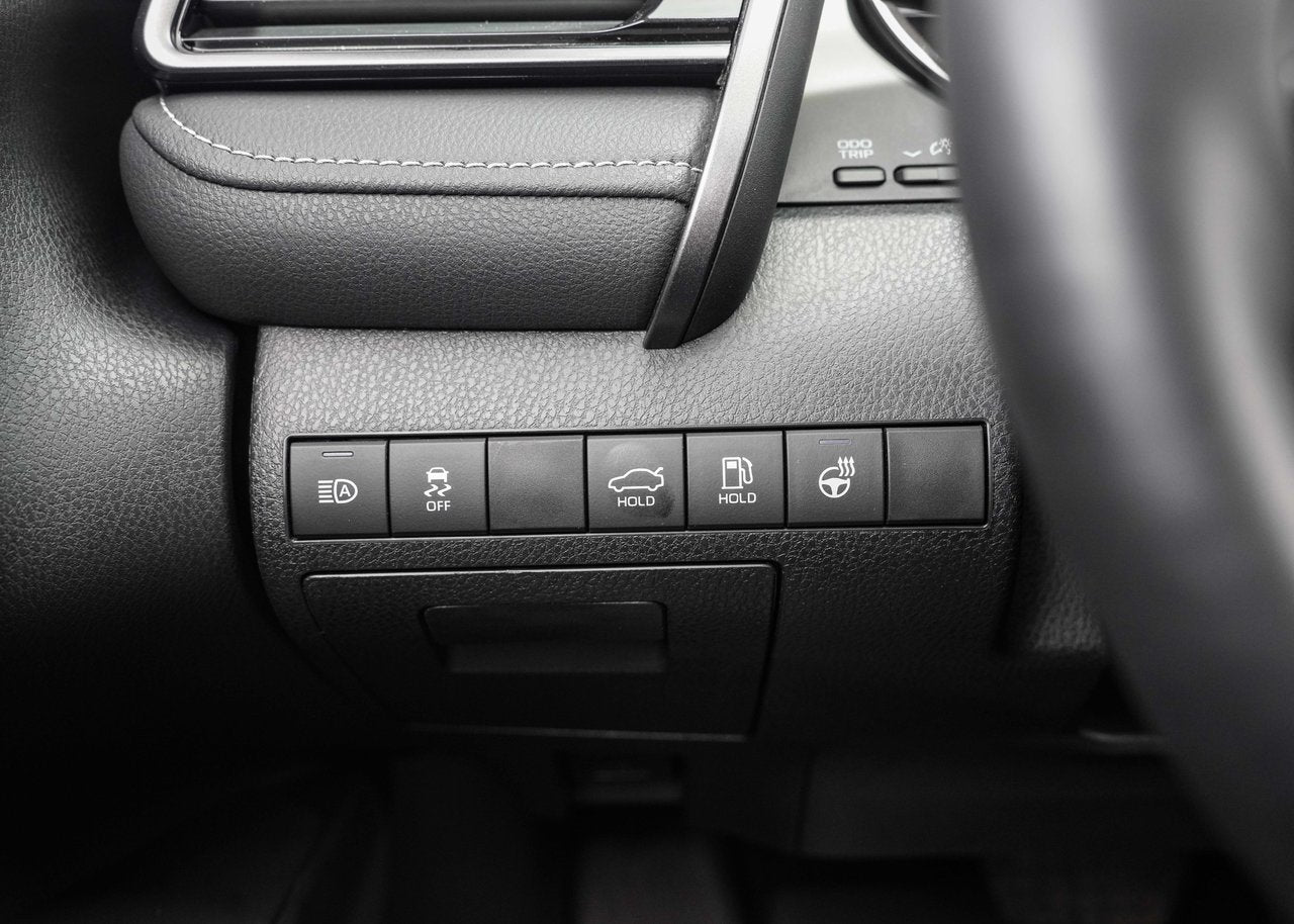 2022 Toyota Camry HYBRID XSE