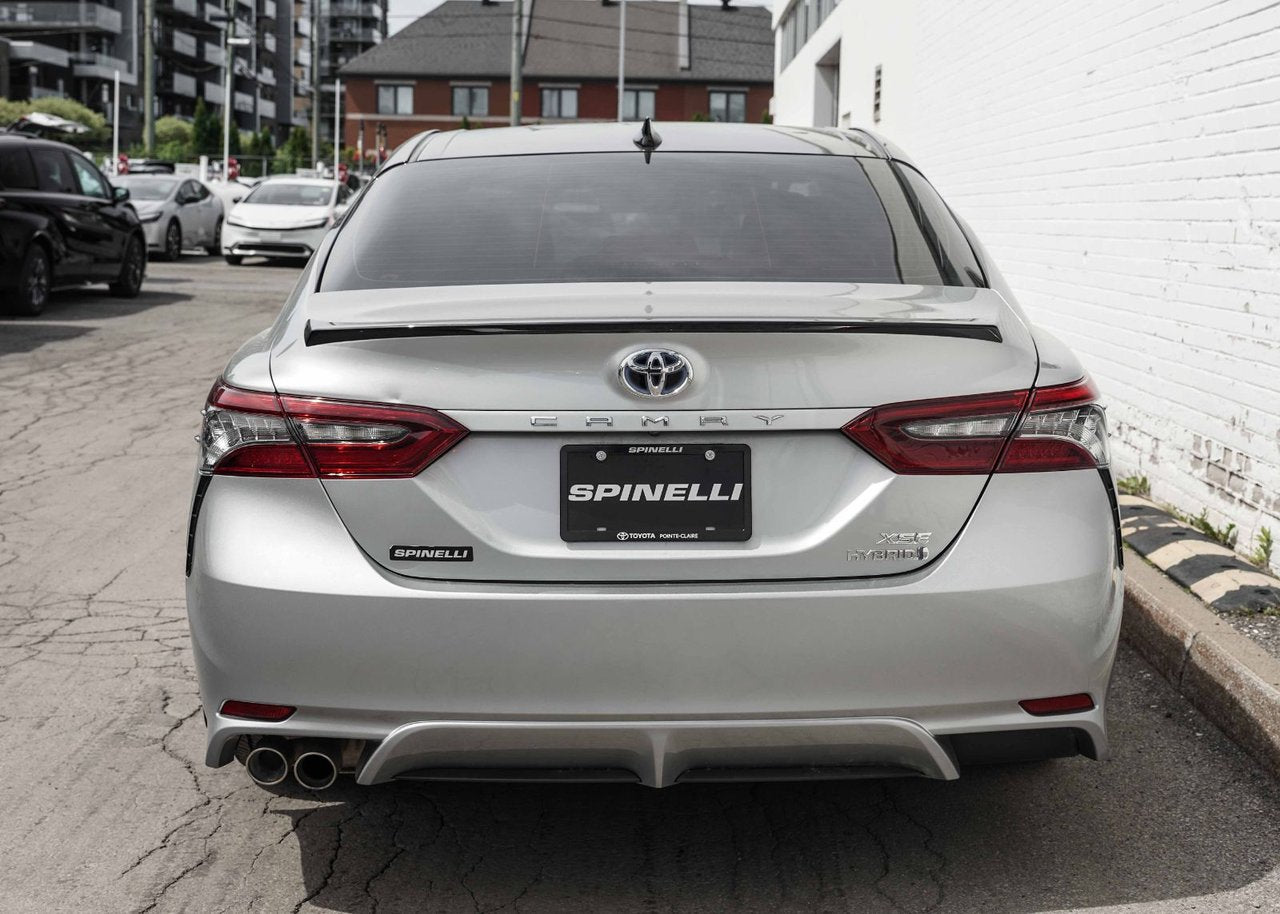 2022 Toyota Camry HYBRID XSE