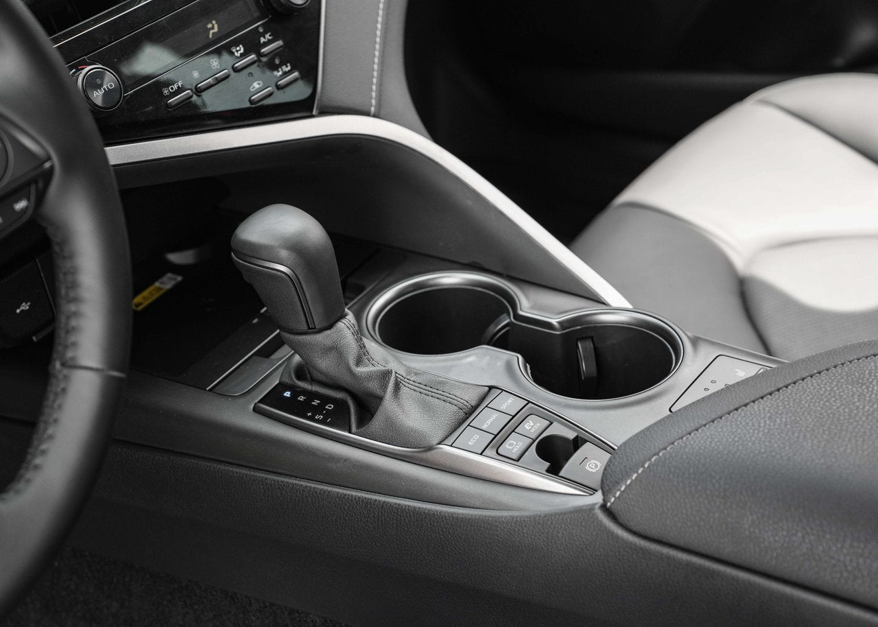 2022 Toyota Camry HYBRID XSE