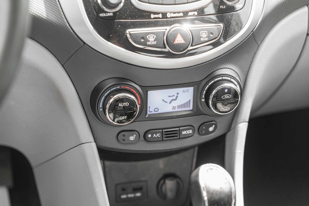 2013 Hyundai Accent GLS