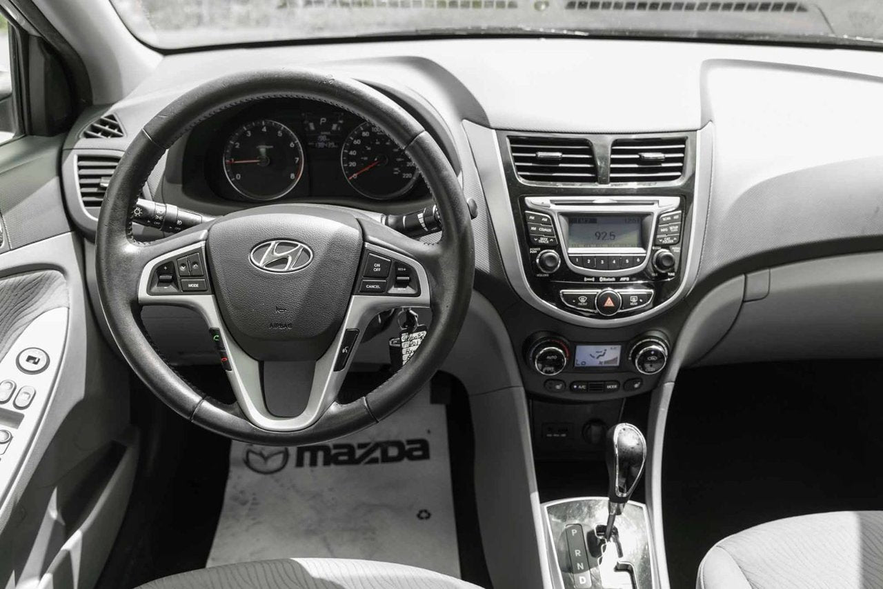 2013 Hyundai Accent GLS
