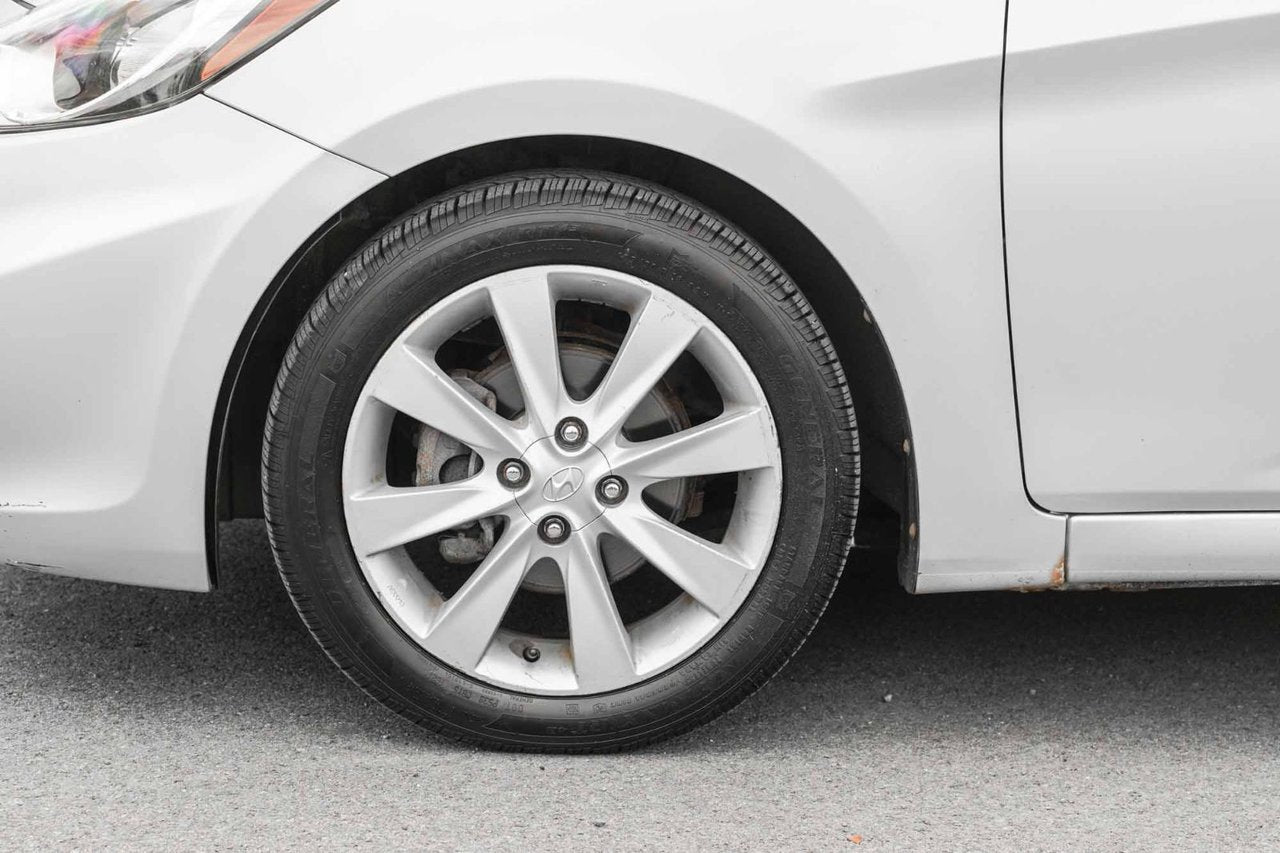 2013 Hyundai Accent GLS
