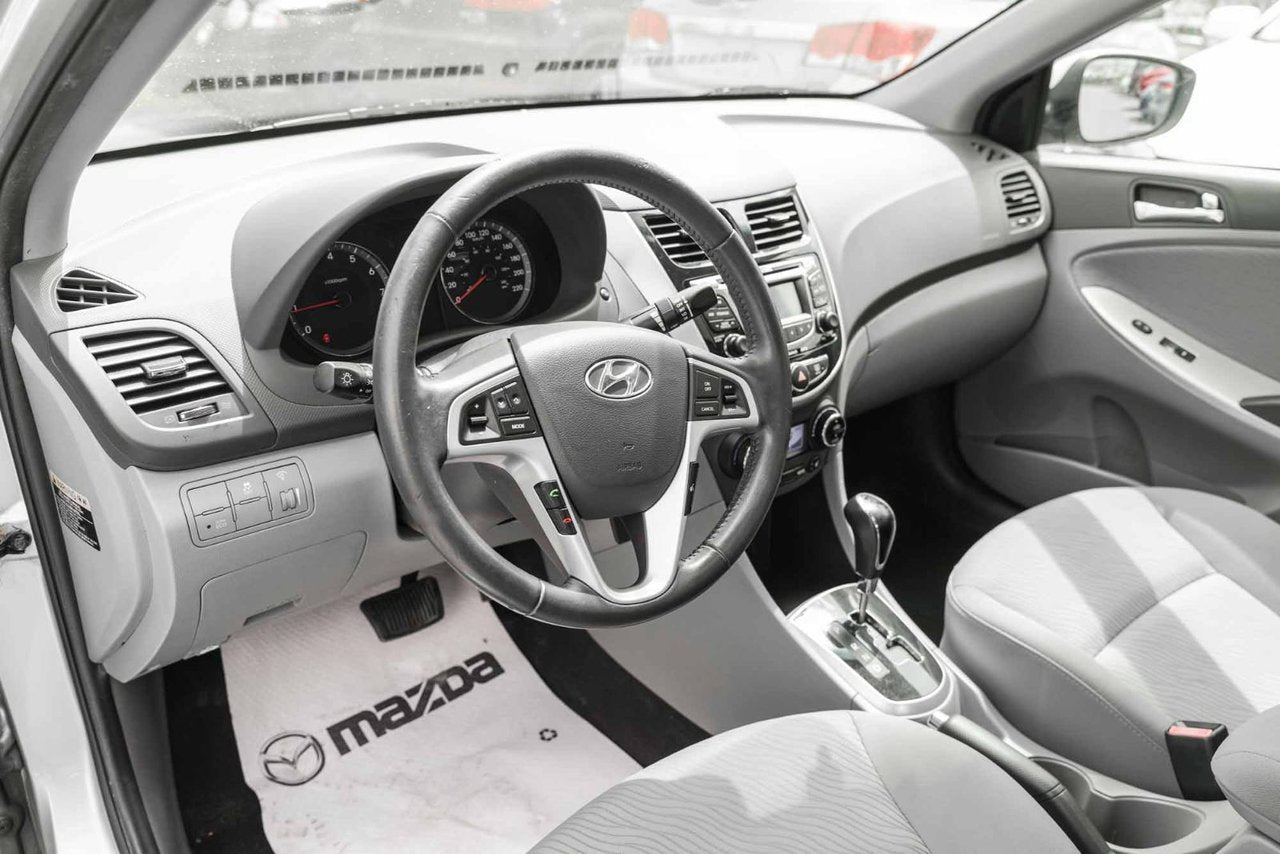 2013 Hyundai Accent GLS