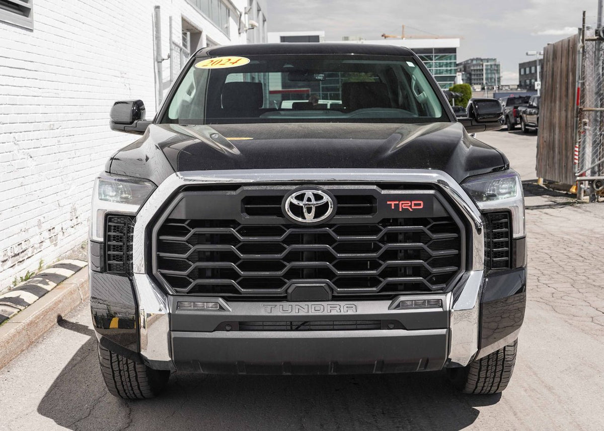 2024 Toyota Tundra **SR5 TRD OFF ROAD**